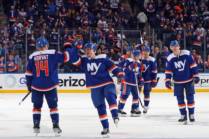 New York Islanders se snaží postoupit do finále proti Tampě Bay Lightning